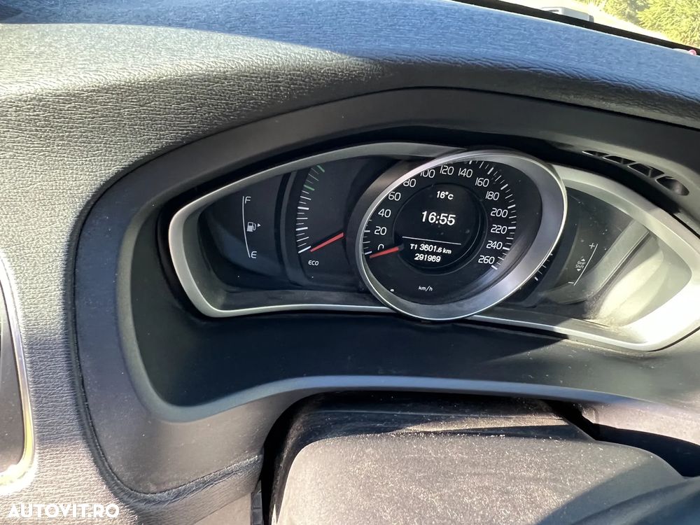 Volvo V40 - 10