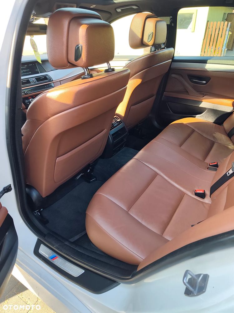 BMW Seria 5 520d Sport-Aut - 14