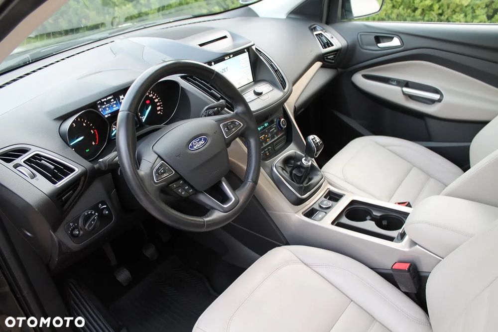 Ford Kuga 2.0 TDCi 4WD Titanium - 5