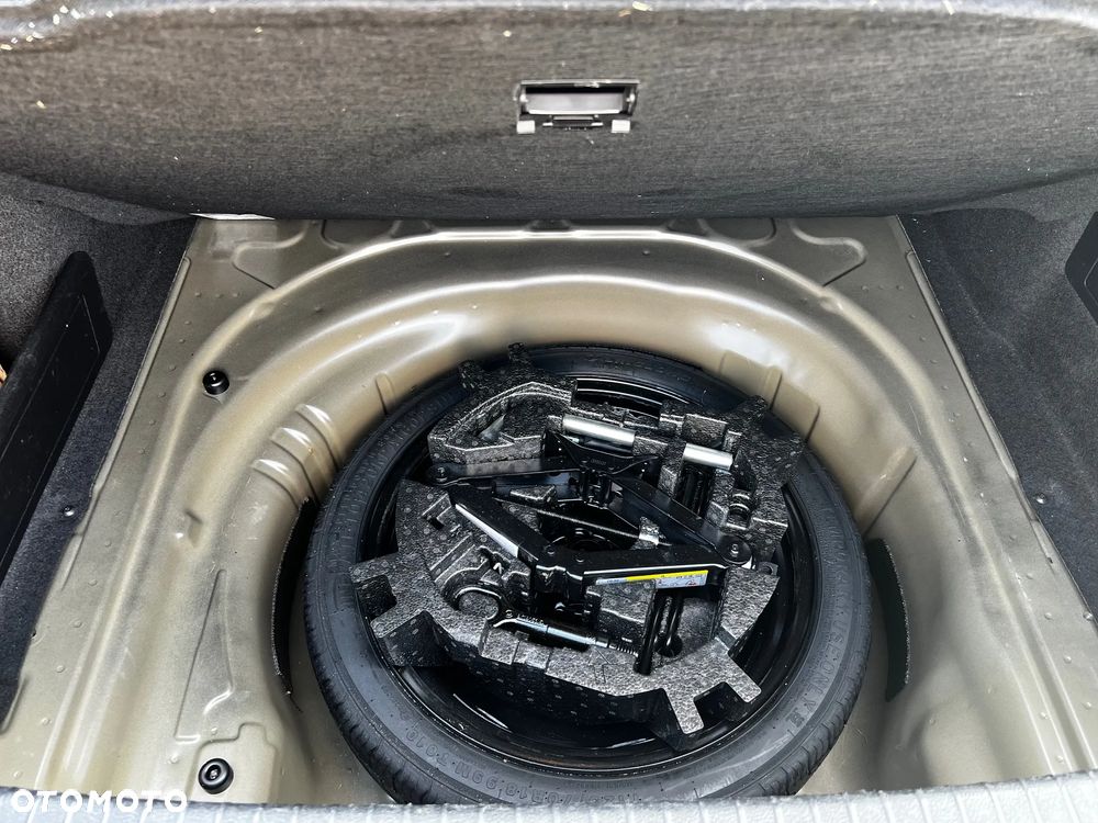 Volkswagen Passat - 9