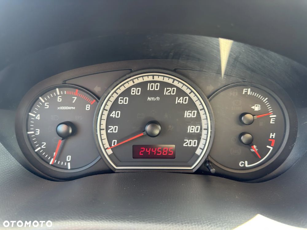 Suzuki Swift - 14