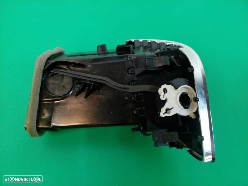 GRELHA VENTILADORA SEAT LEON 2018 -5F1820902 - 2
