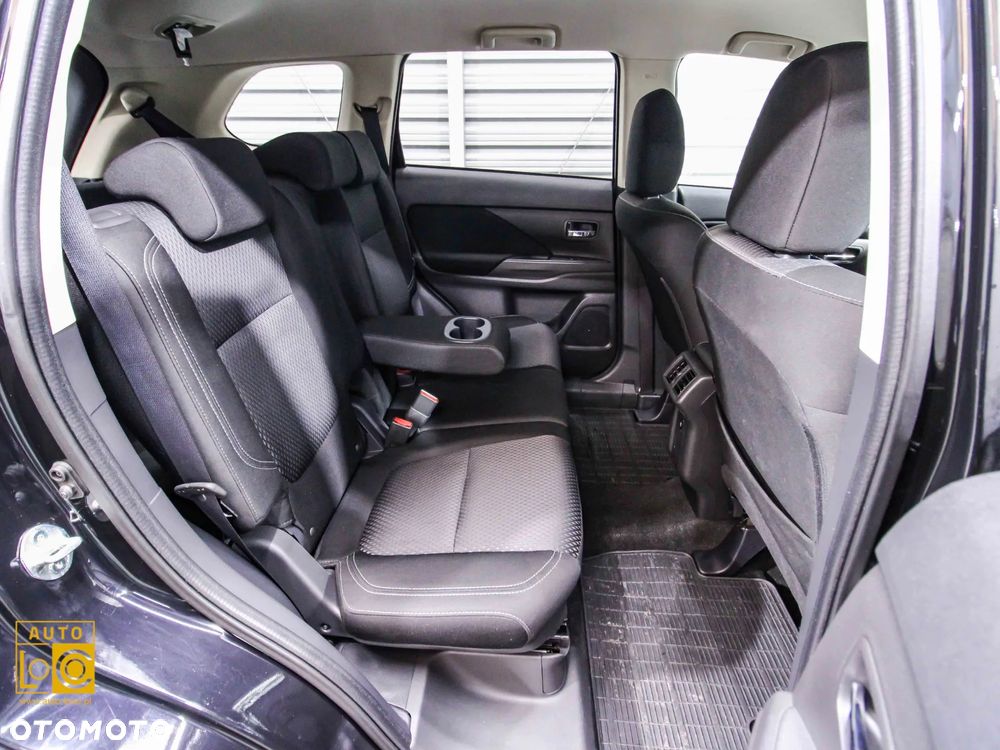 Mitsubishi Outlander 2.0 Instyle Navi 4WD CVT - 10