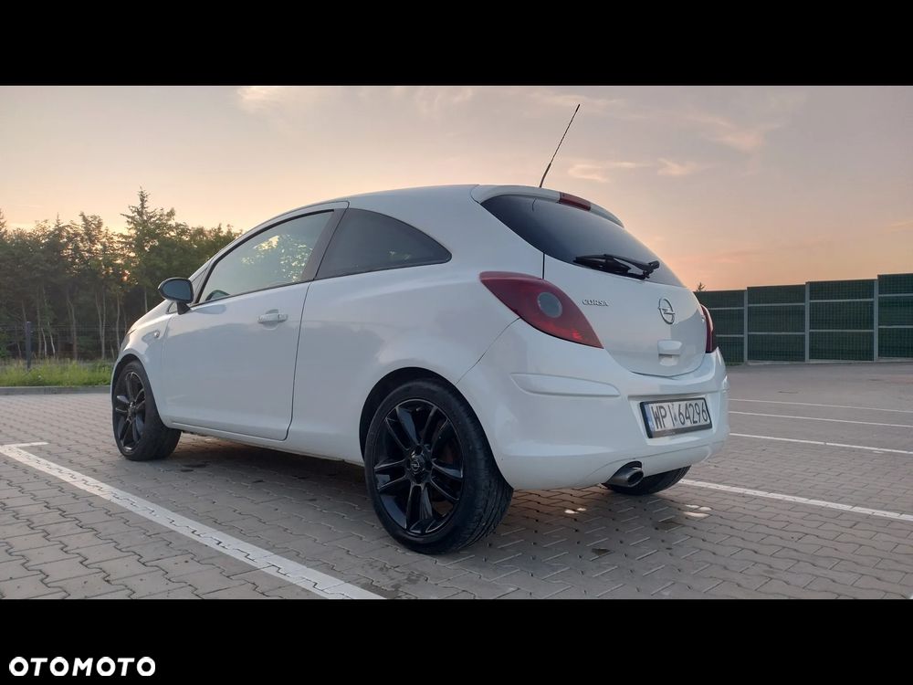 Opel Corsa 1.3 CDTI DPF - 8