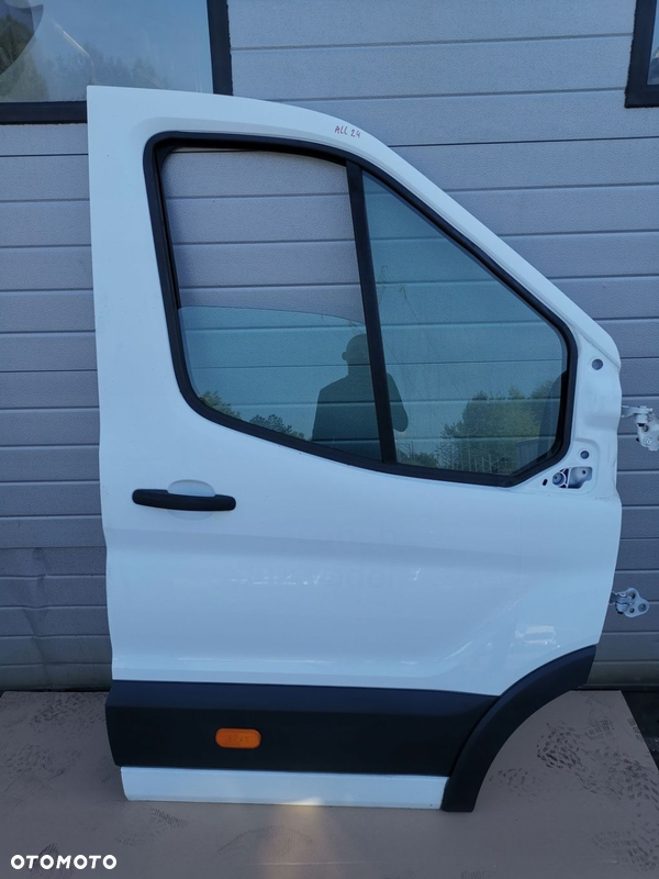 Drzwi Prawe Przód Ford Transit MK8 2014- BIAŁE KOMPLETNE
