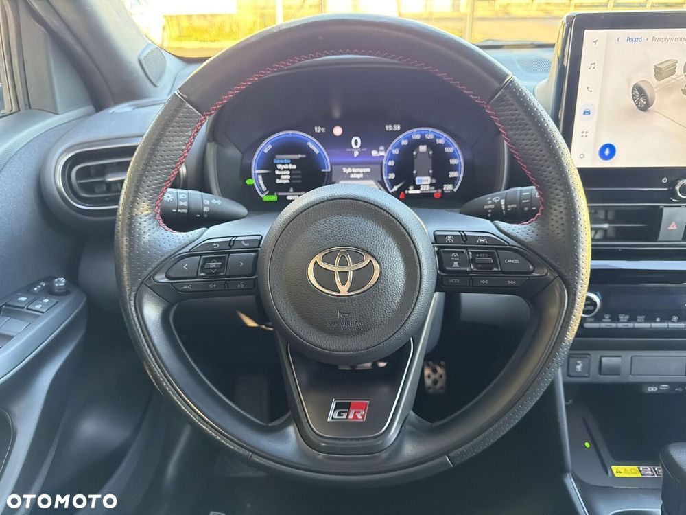 Toyota Yaris Cross Hybrid 1.5 GR Sport - 13