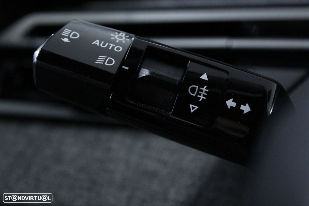 Peugeot 5008 1.2 Hybrid Allure e-DCS6 - 25