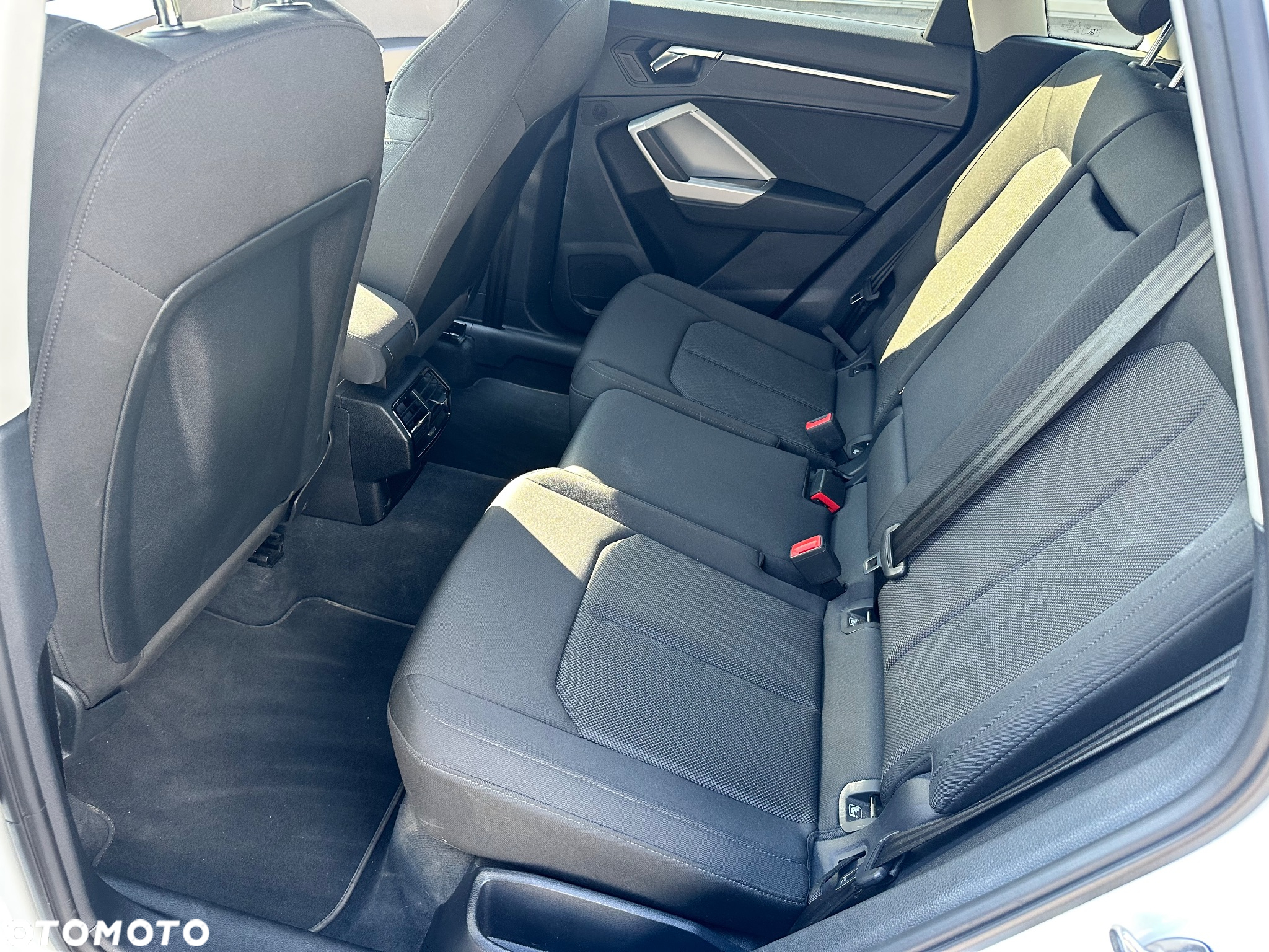 Audi Q3 35 TFSI S tronic - 14