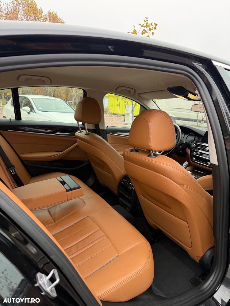 BMW Seria 5 520i AT - 17