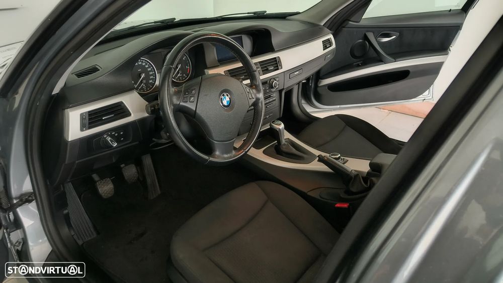 BMW 320 d - 6