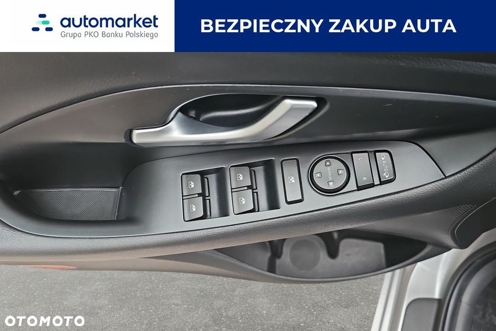 Hyundai i30 1.5 DPI Smart - 11