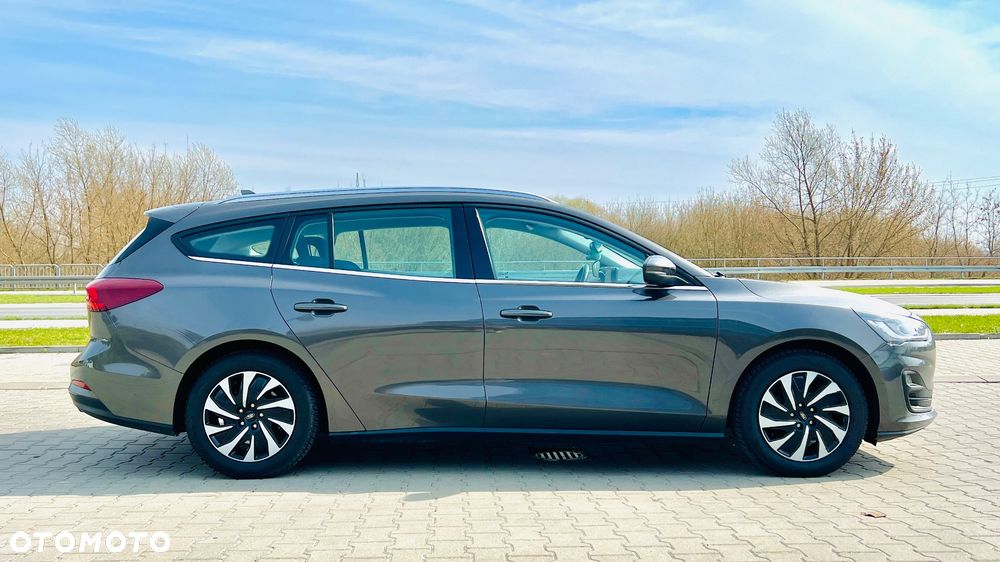 Ford Focus 1.0 EcoBoost Trend Edition - 17