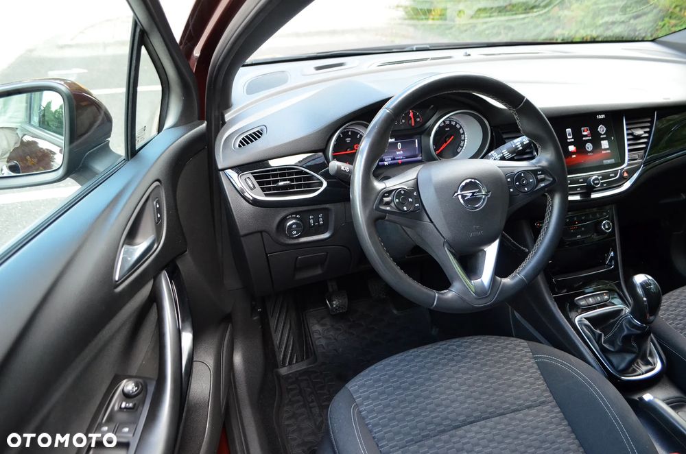 Opel Astra 1.4 T Dynamic - 10