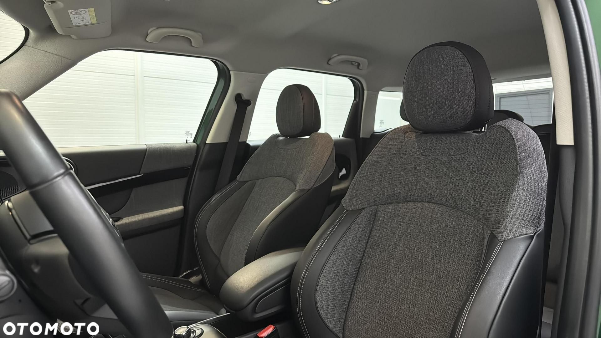MINI Countryman Cooper Classic Trim - 13