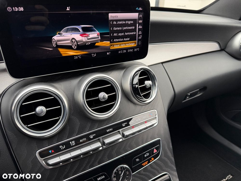 Mercedes-Benz Klasa C 220 d 4Matic 9G-TRONIC AMG Line - 40