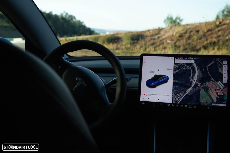 Tesla Model 3 Standard Range Plus RWD - 3