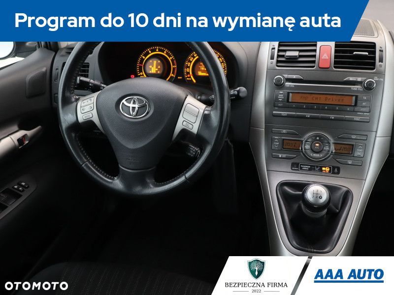 Toyota Auris - 9
