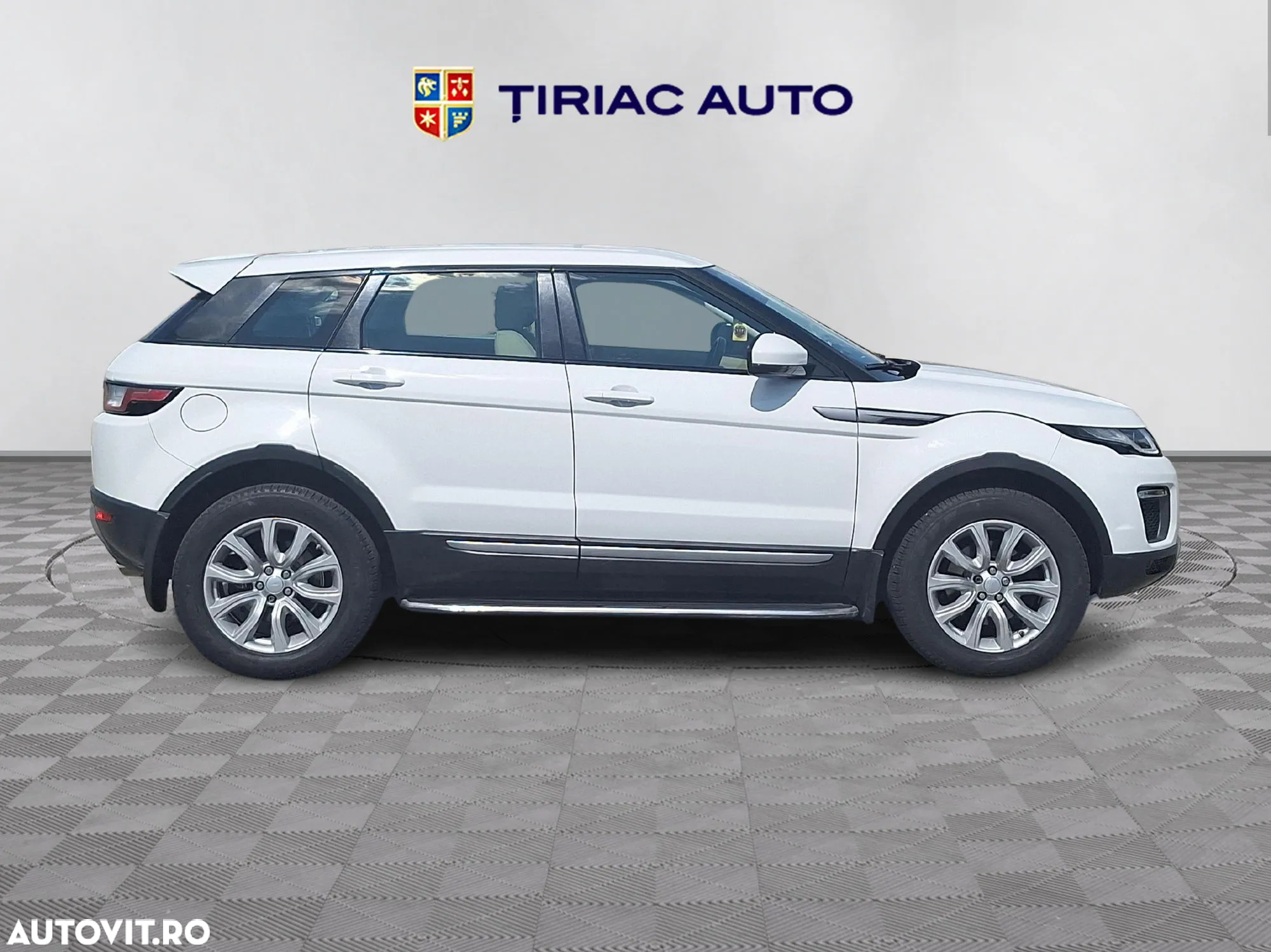 Land Rover Range Rover Evoque - 7