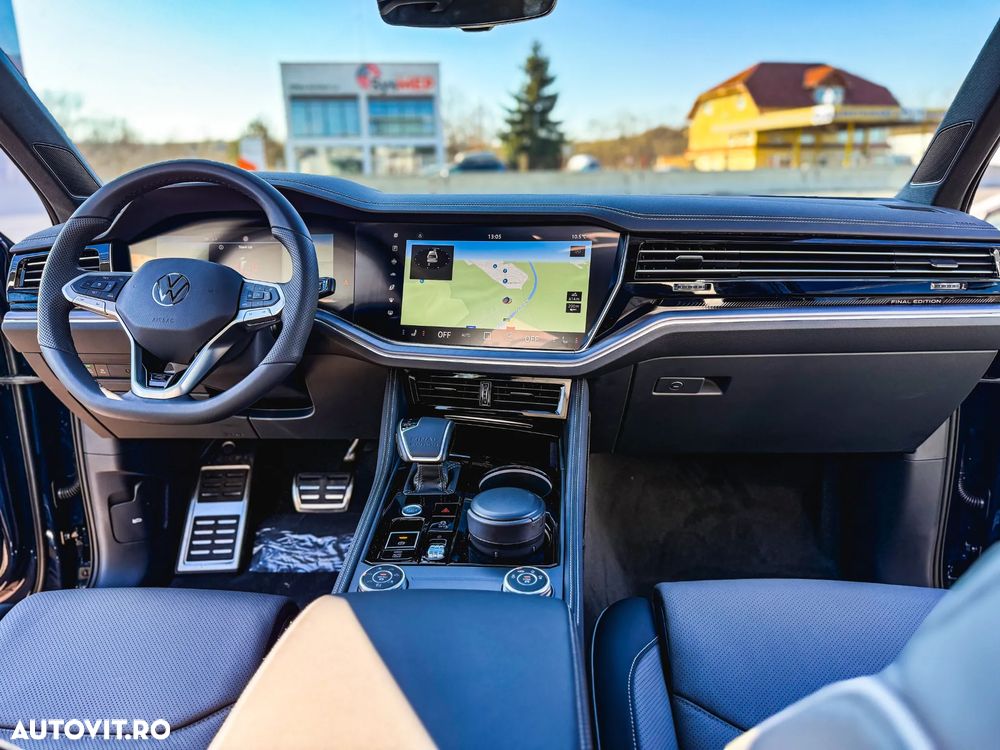 Volkswagen Touareg V6 TDI 4MOTION R-Line - 25