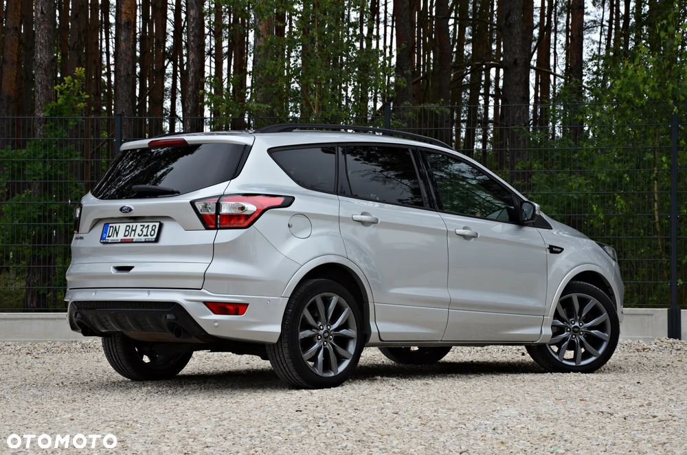 Ford Kuga - 23