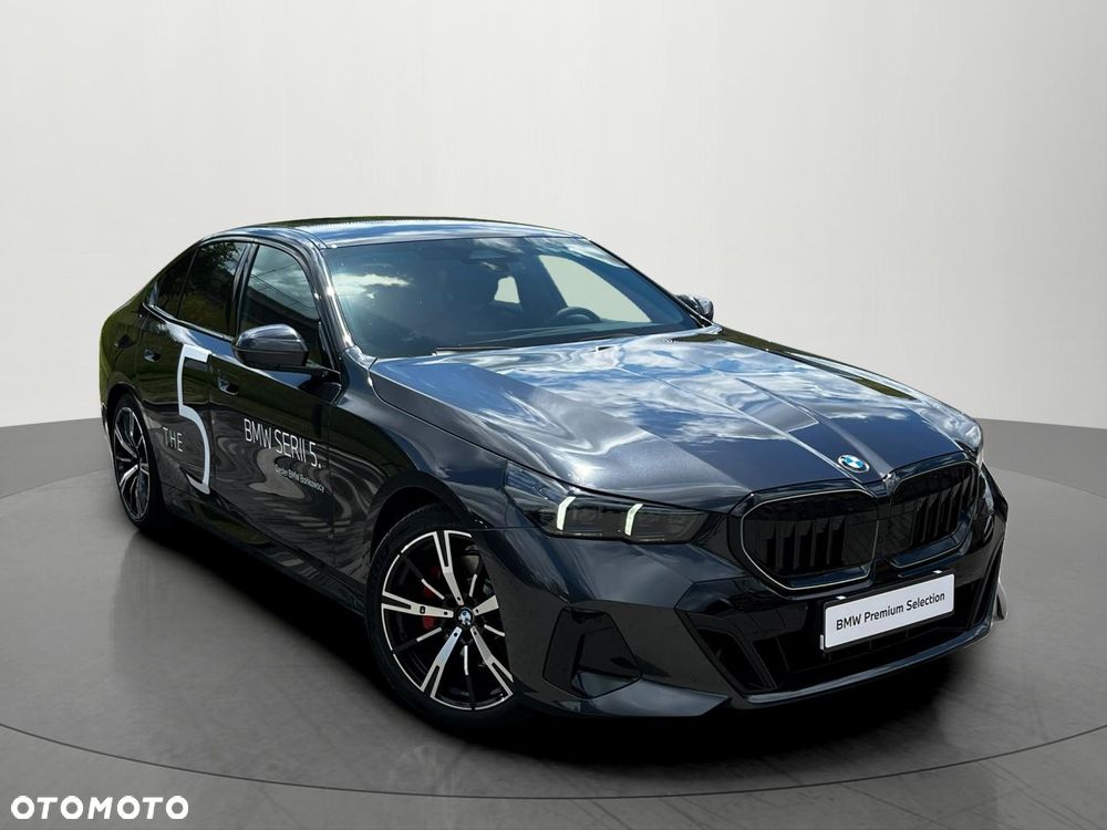 BMW Seria 5 520d xDrive mHEV M Sport - 3