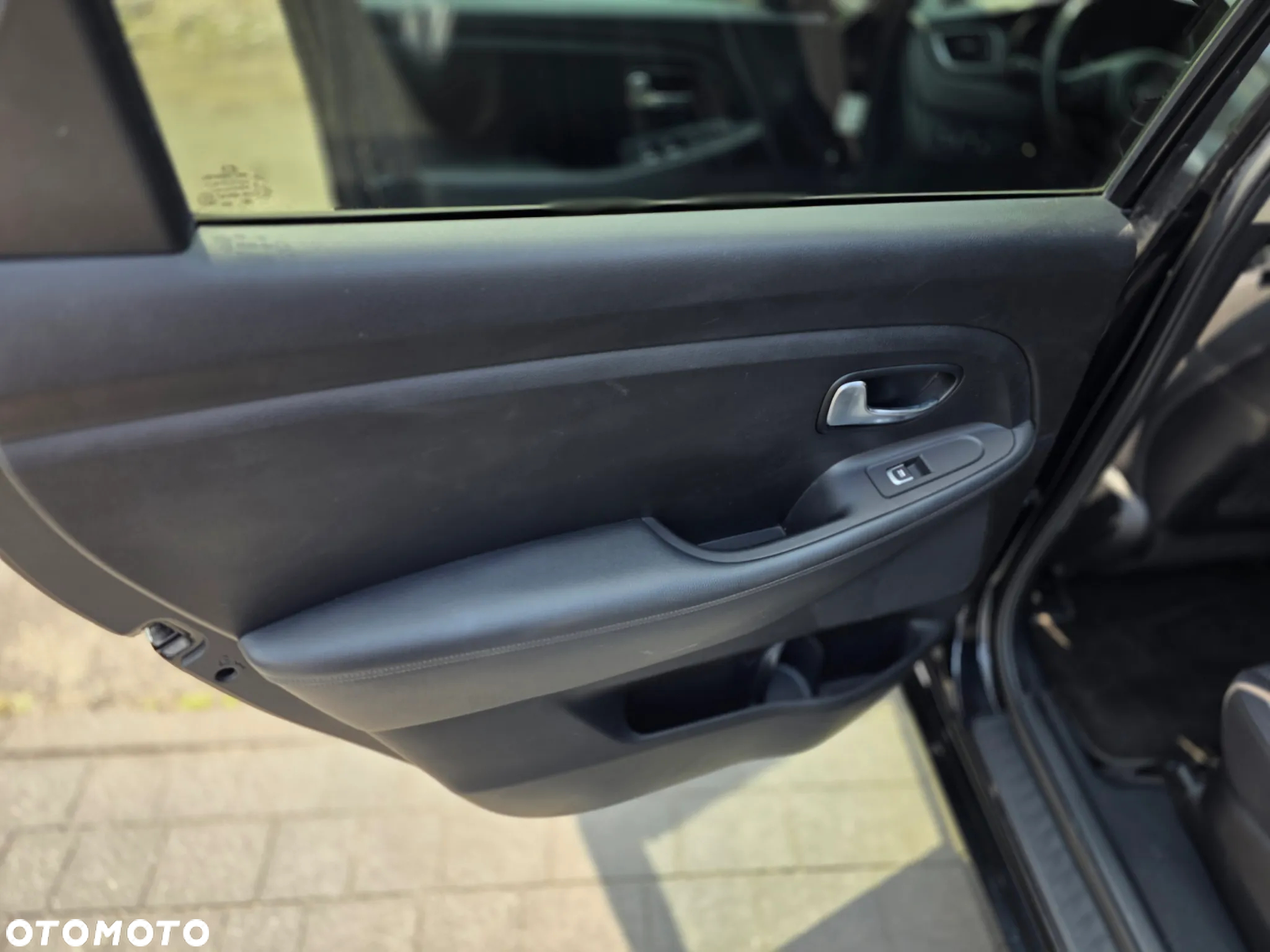 Kia Carens 1.7 CRDi 115 Fifa World Cup Edition - 15