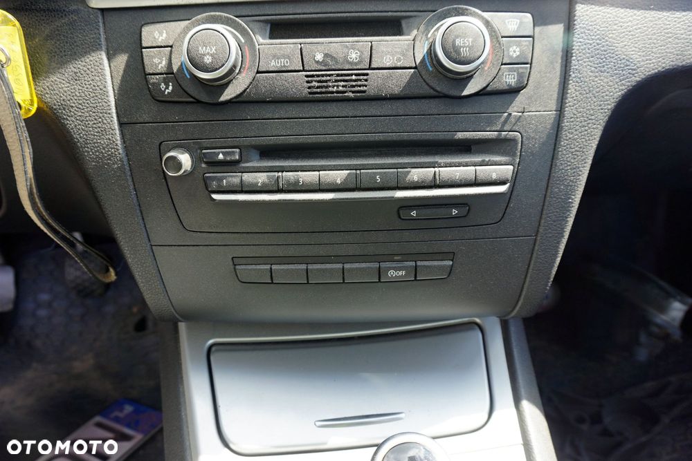 RADIO NAWIGACJA FABRYCZNA 1 E81 LIFT  BMW 2007-2011 - 1