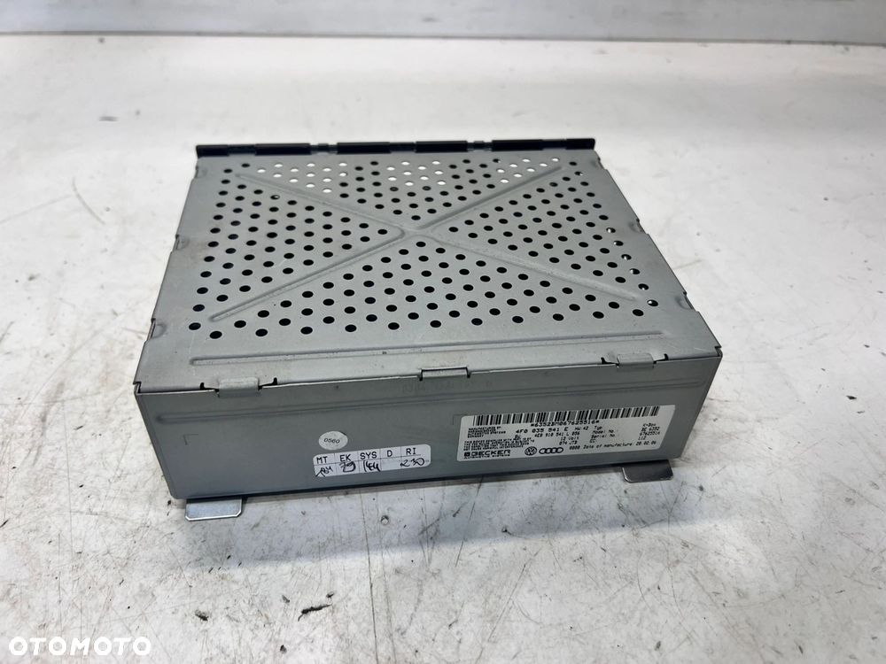 TUNER MODUŁ RADIA AUDI A4 A5 A6 A8 4F0035541E 4E0910541L - 3