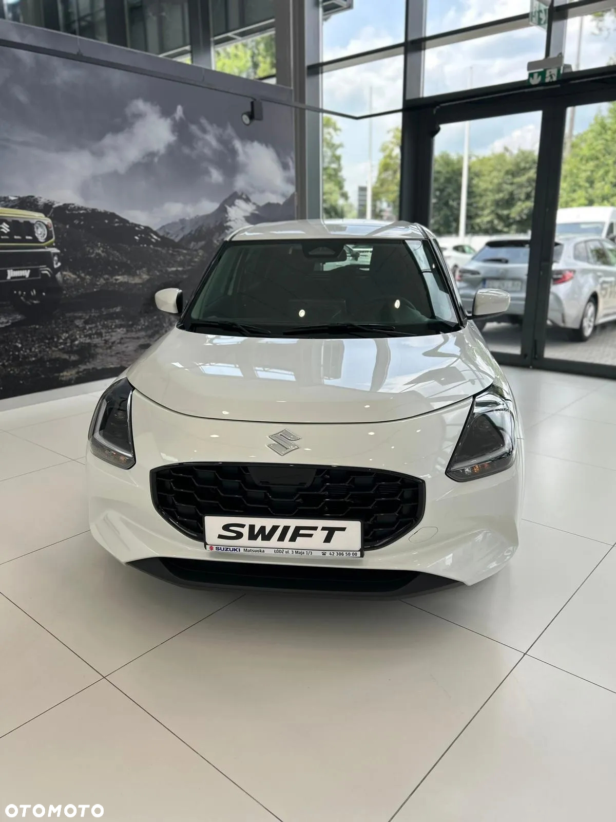 Suzuki Swift 1.2 Dualjet SHVS Premium Plus CVT - 3