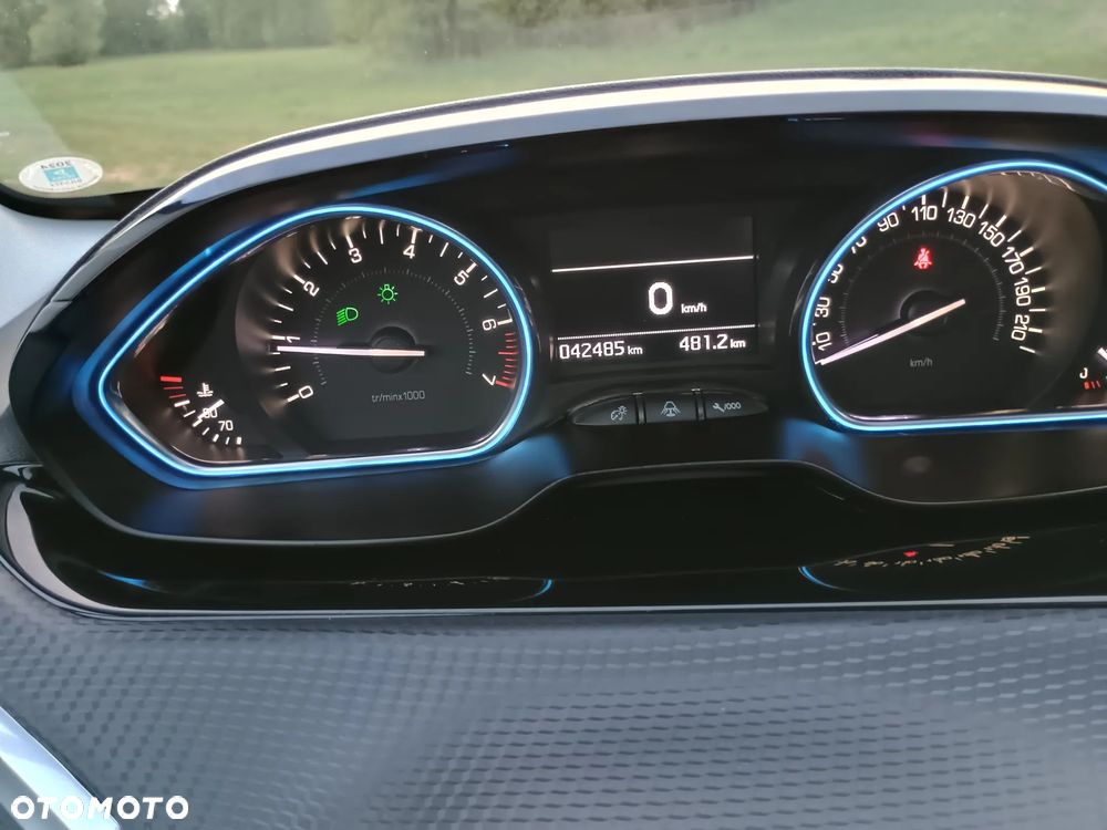 Peugeot 2008 1.2 Pure Tech GPF Crossway S&S - 5