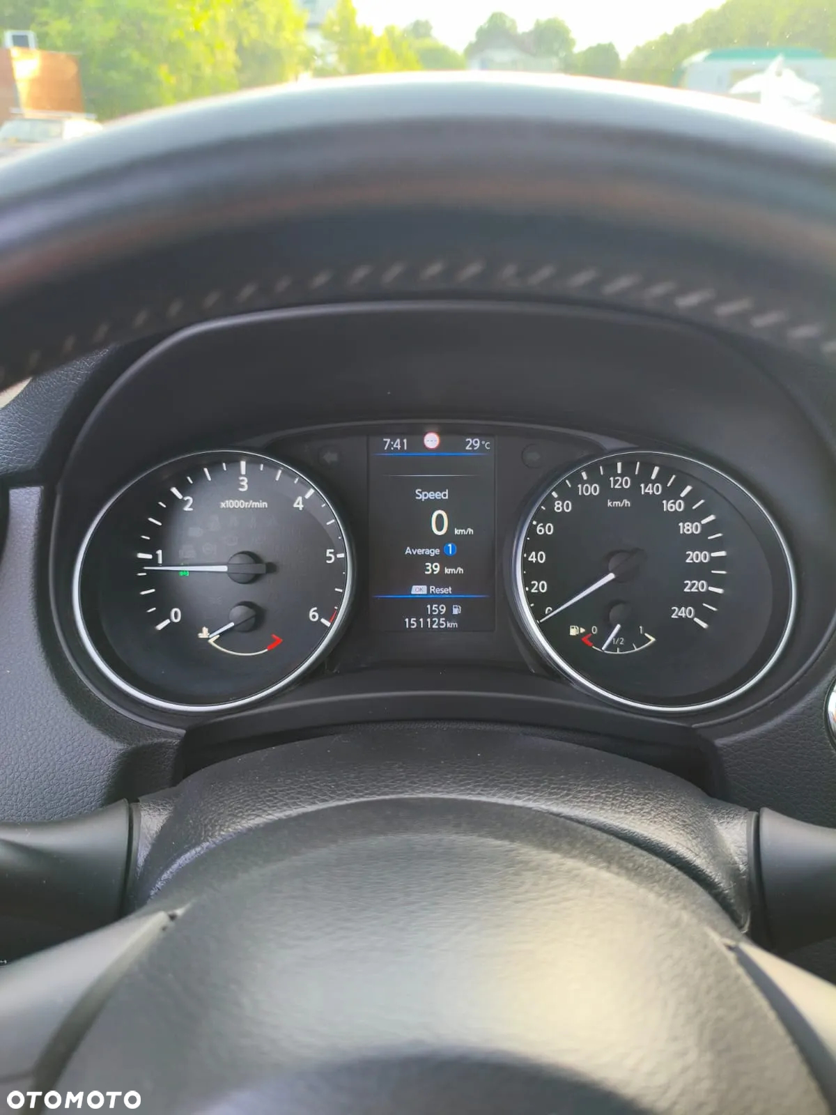 Nissan Qashqai 1.7 dCi 4x4 Tekna - 4
