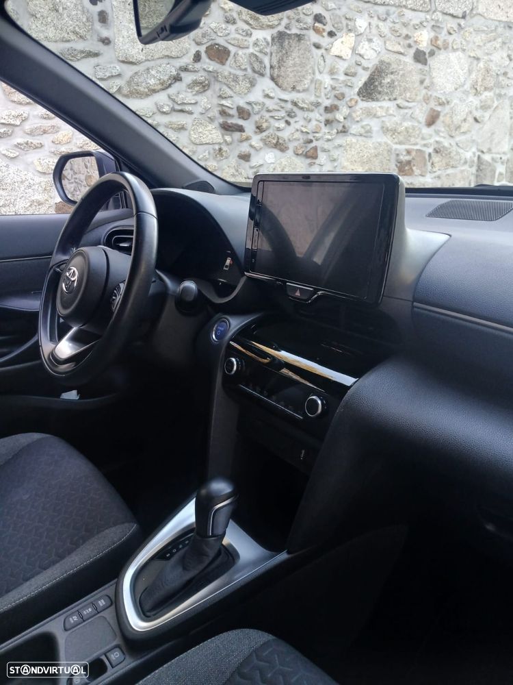 Toyota Yaris Cross - 8