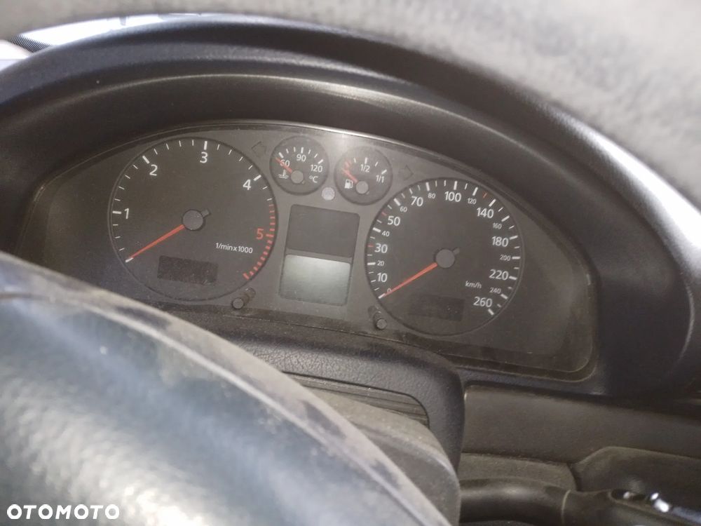 AUDI A4 B5 KOMBI 99-01  1.9 AJM   PANEL STEROWANIA NAWIEWU KLIMATYZACJI - 32