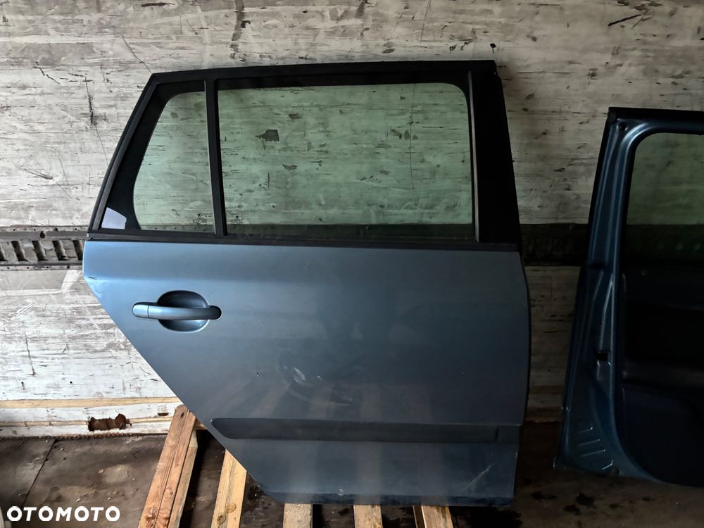 Drzwi Skoda Fabia 2 prawy tył