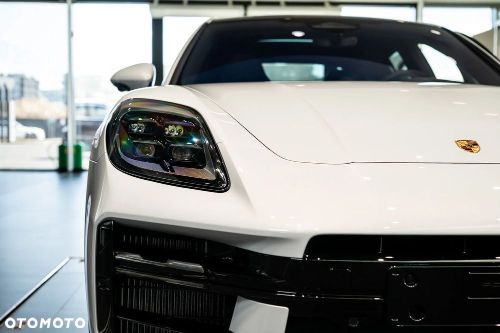 Porsche Panamera 4 - 9