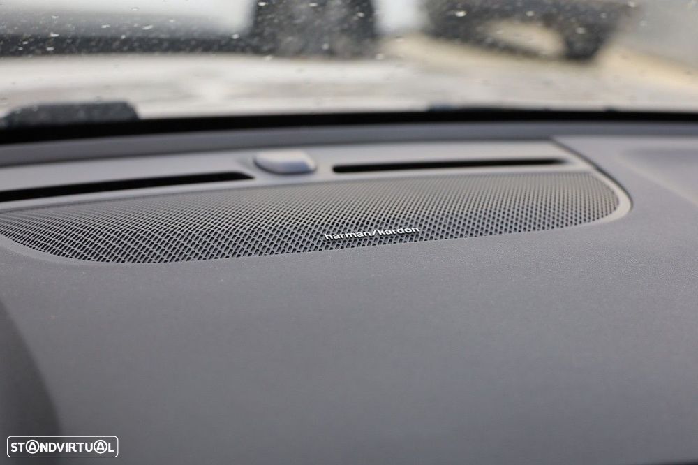 Volvo XC 40 1.5 T2 Plus Dark Auto - 27