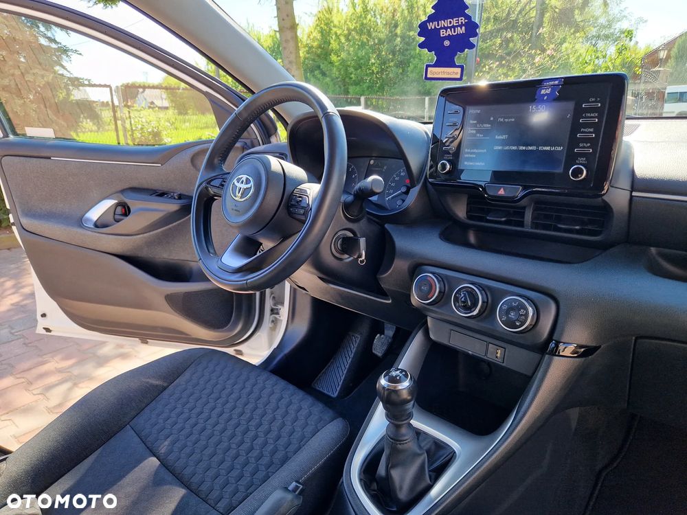 Toyota Yaris 1.5 Comfort - 23