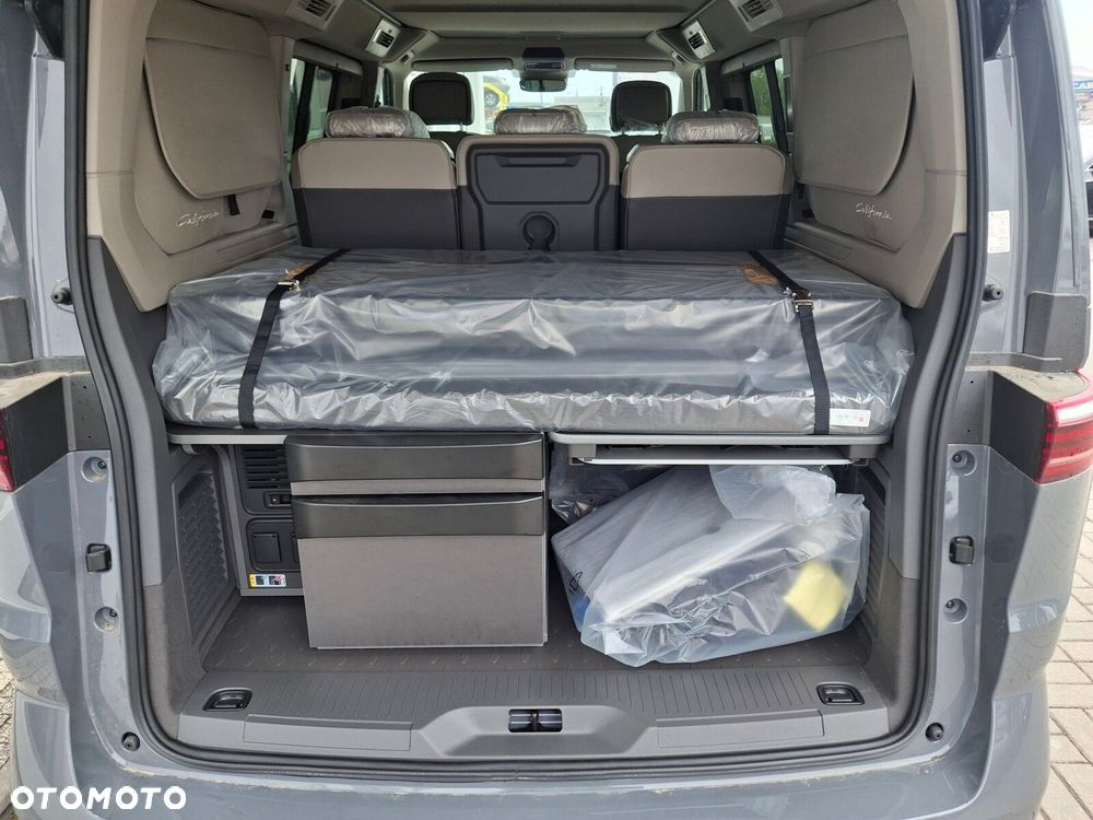 Volkswagen California - 12