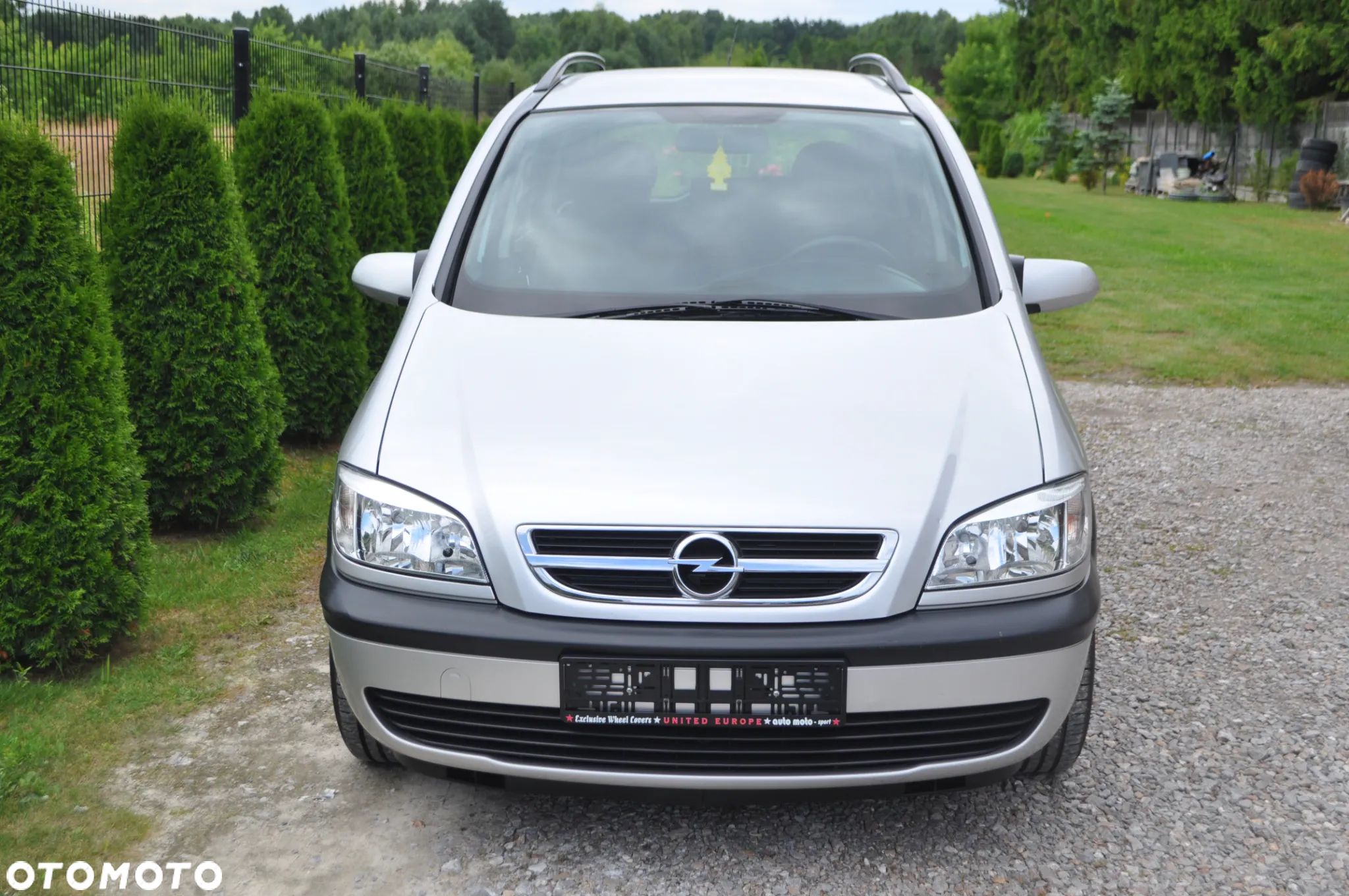 Opel Zafira 1.6 Njoy - 1