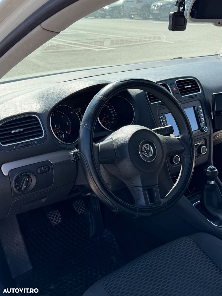 Volkswagen Golf - 13