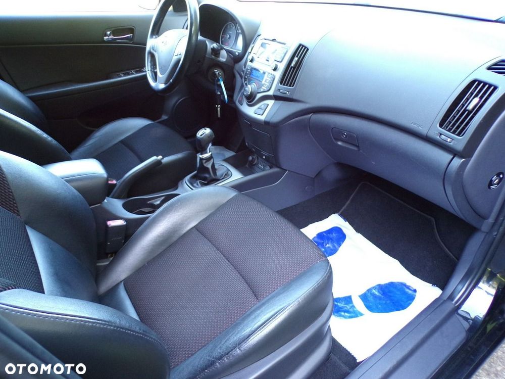 Hyundai i30 - 25