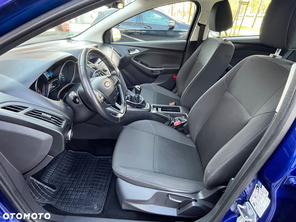 Ford Focus 1.0 EcoBoost Trend - 23