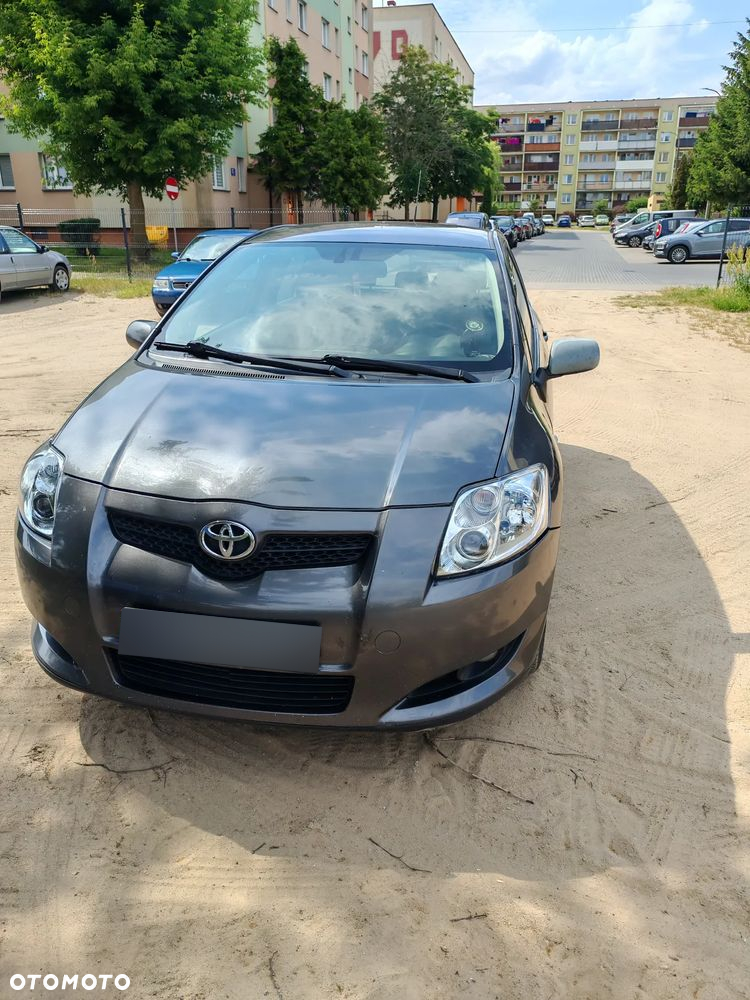 Toyota Auris - 11