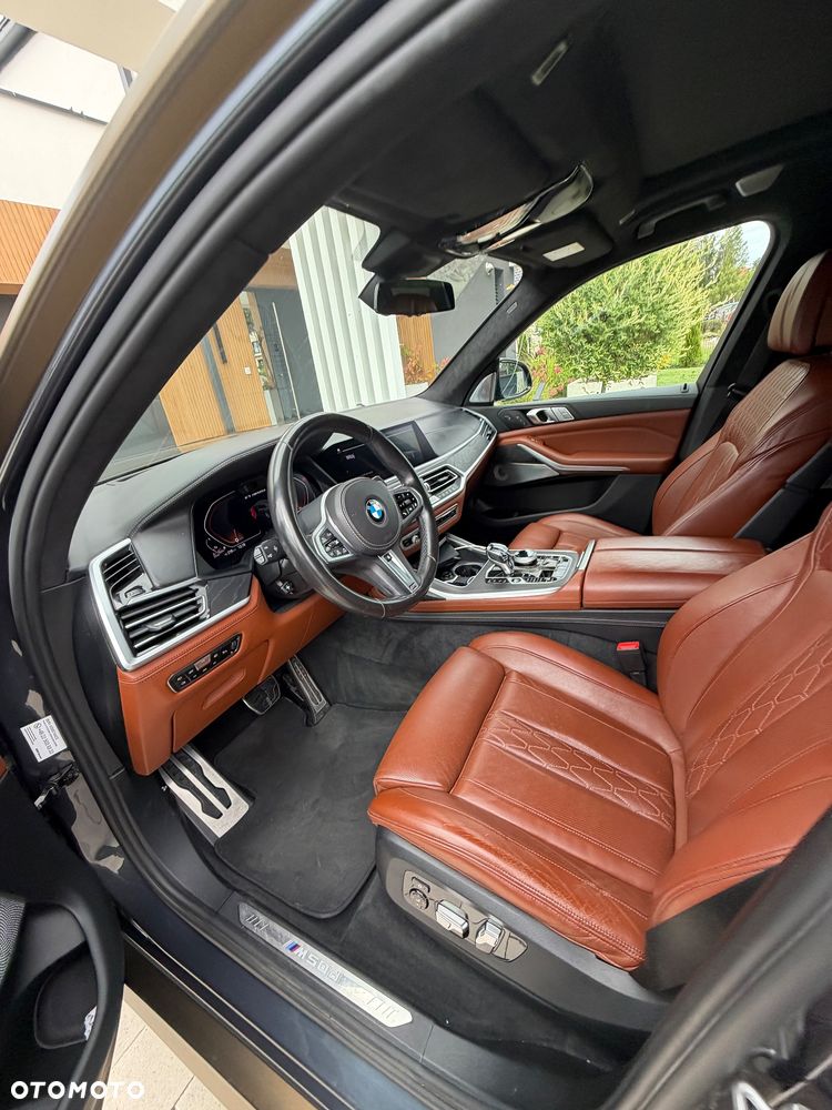 BMW X7 - 31