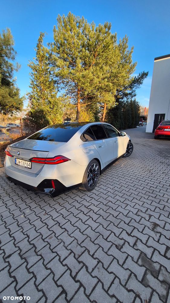 BMW Seria 5 520d xDrive mHEV M Sport - 4