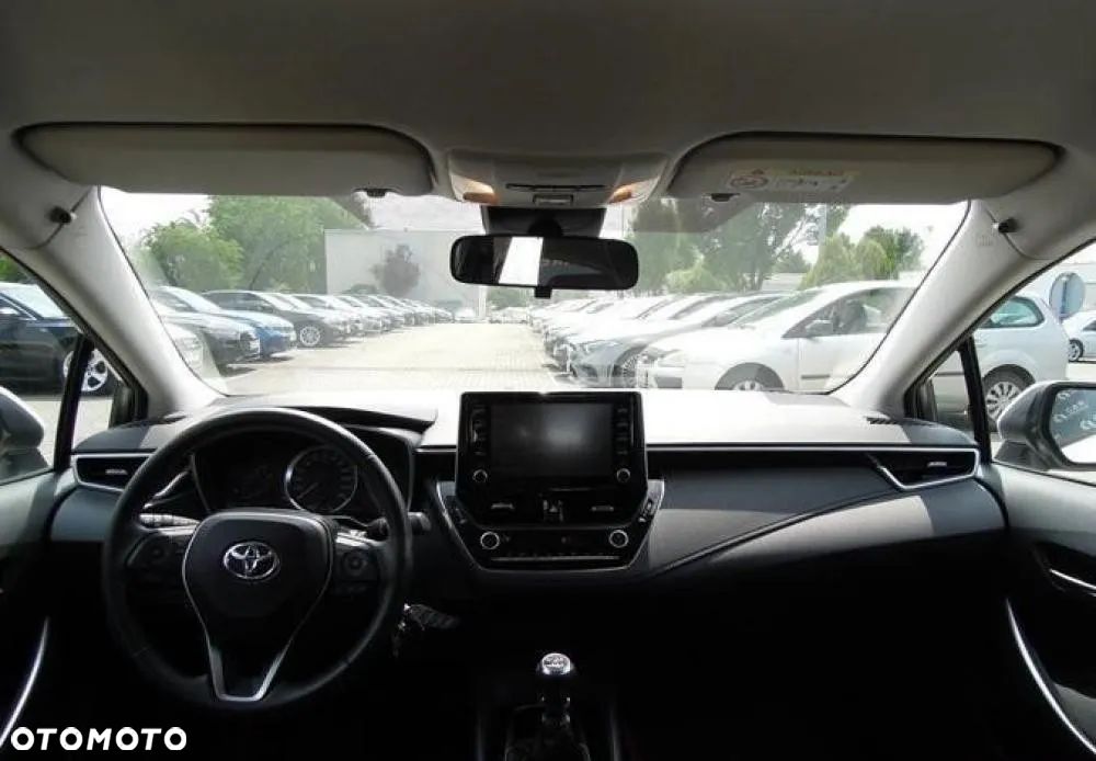 Toyota Corolla 1.6 Comfort - 11