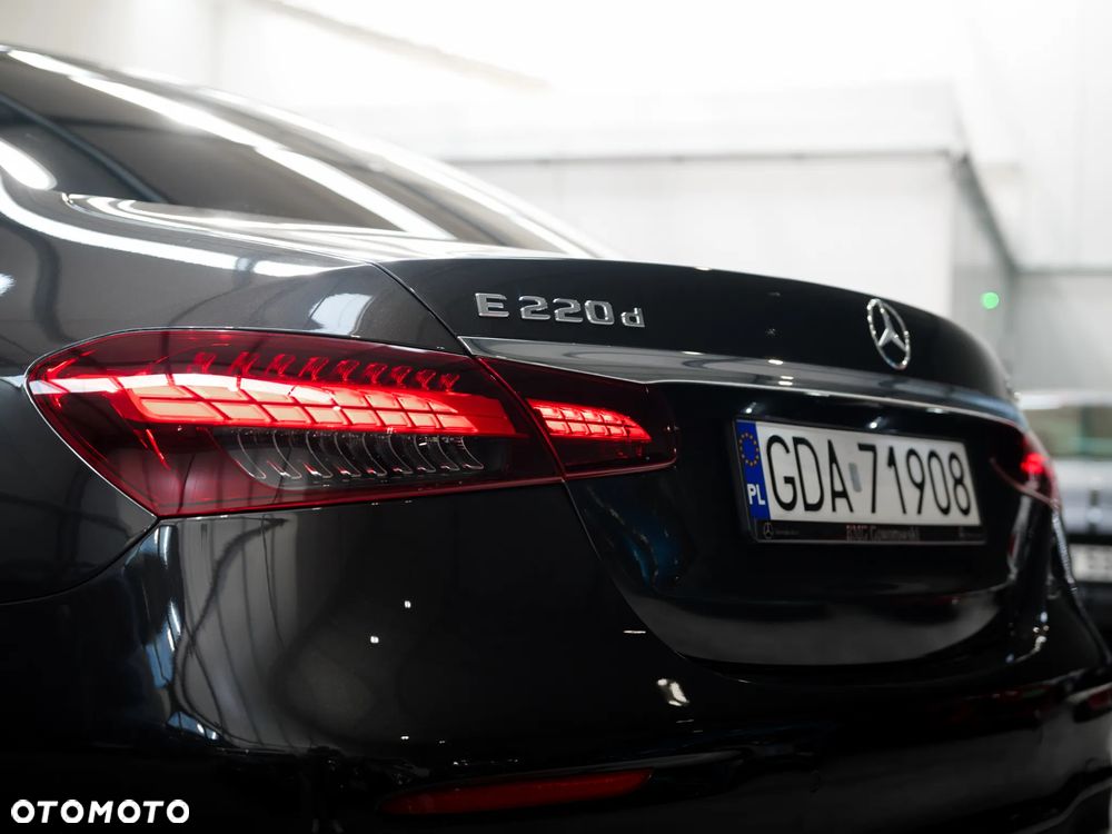 Mercedes-Benz Klasa E 220 d 4-Matic AMG - 6