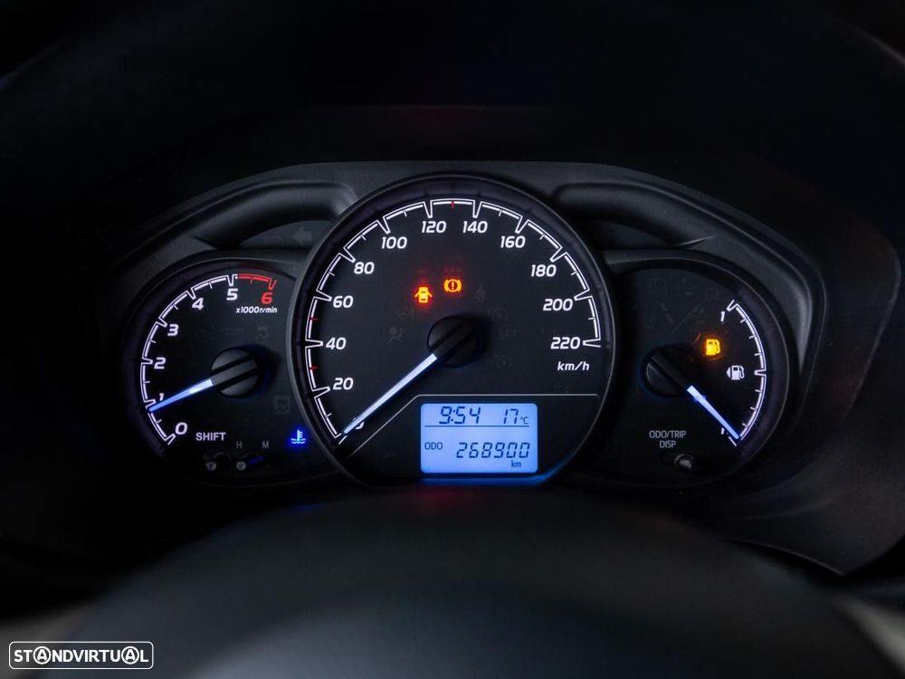 Toyota Yaris bizz 1.4 D-4D C/IVA - 17