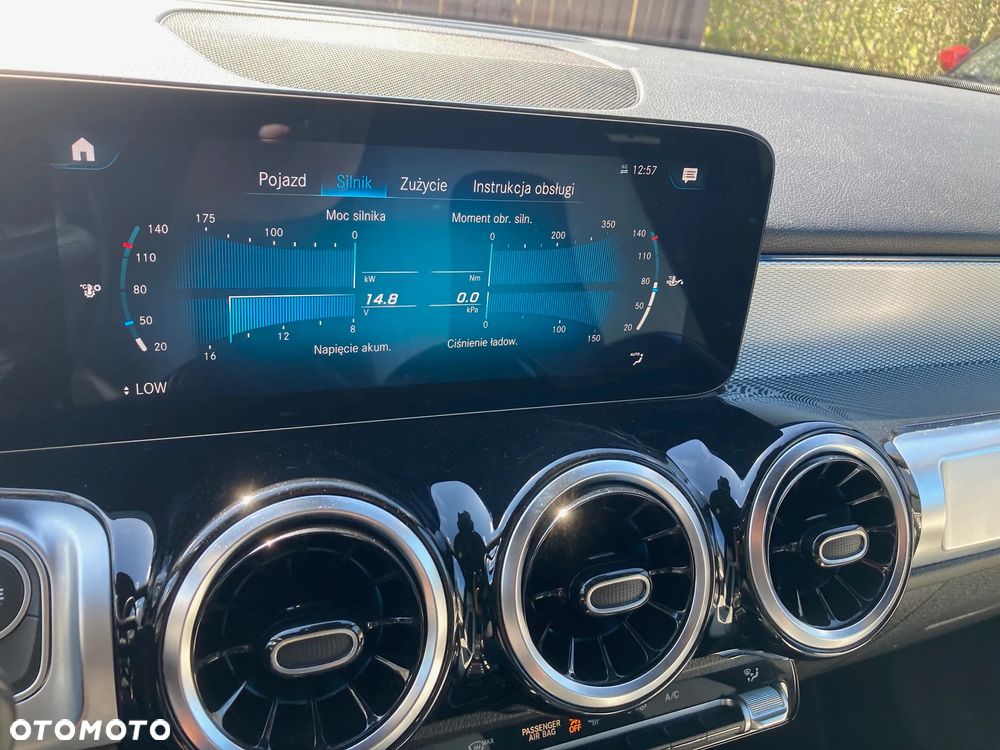 Mercedes-Benz GLB 250 8G-DCT - 16