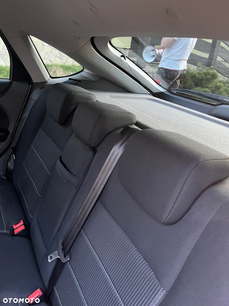 Ford Focus 1.8 TDCi Titanium - 11